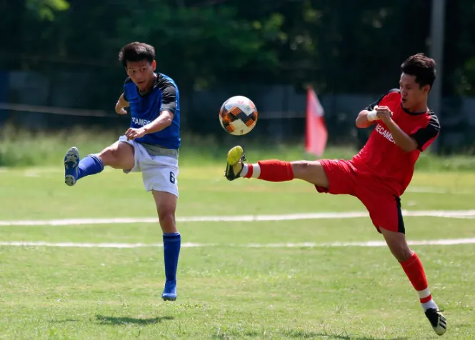 What is Amateur Football (Bóng Đá Phủi) and What Benefits Does it Offer Everyone